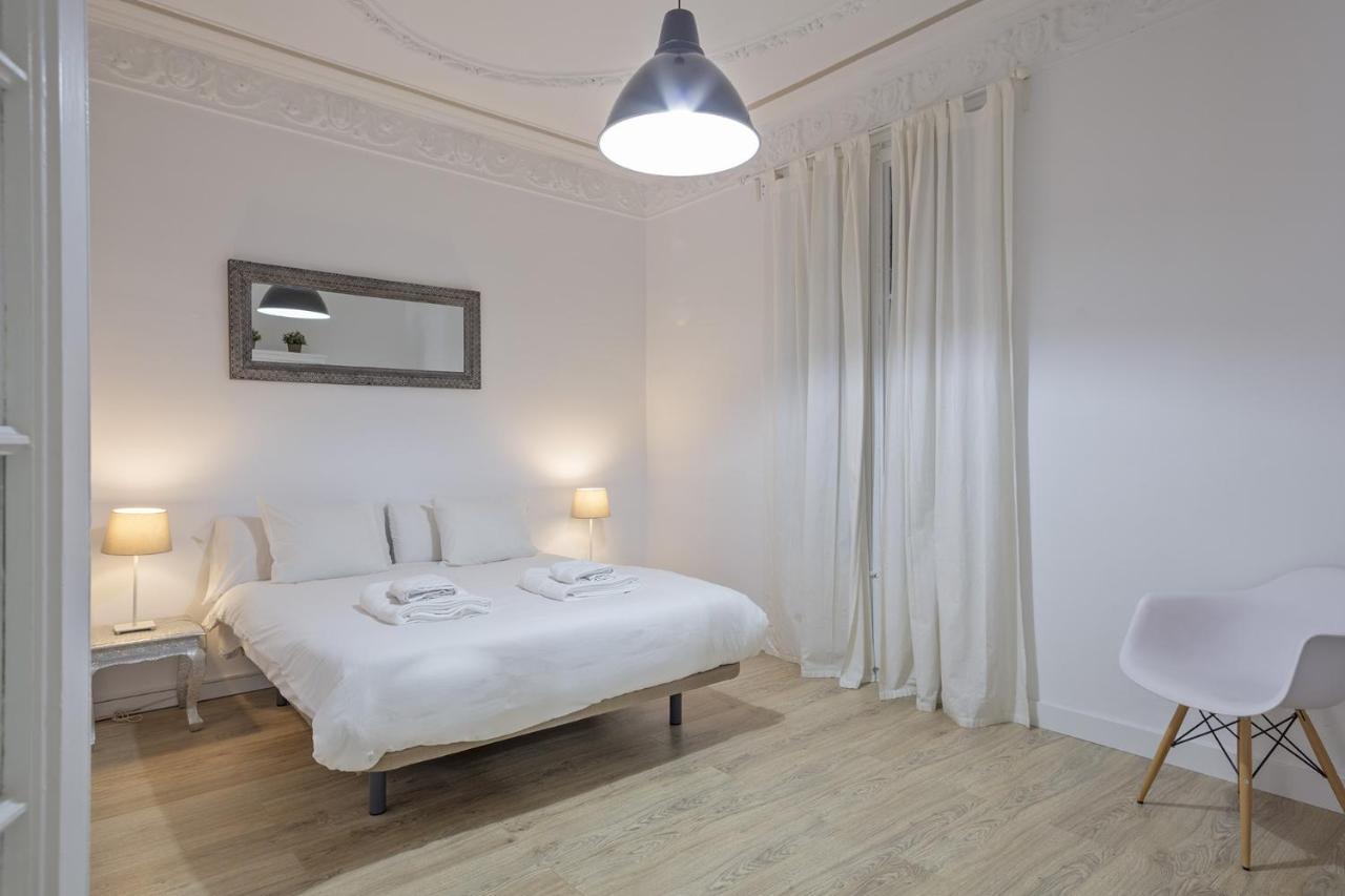 Ferienwohnung The White Flats Eixample Barcelona Exterior foto